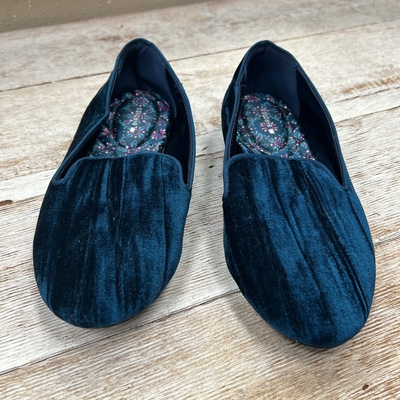 Birdies The Swan Velvet Slip On Shoes - Picture 4 of 7